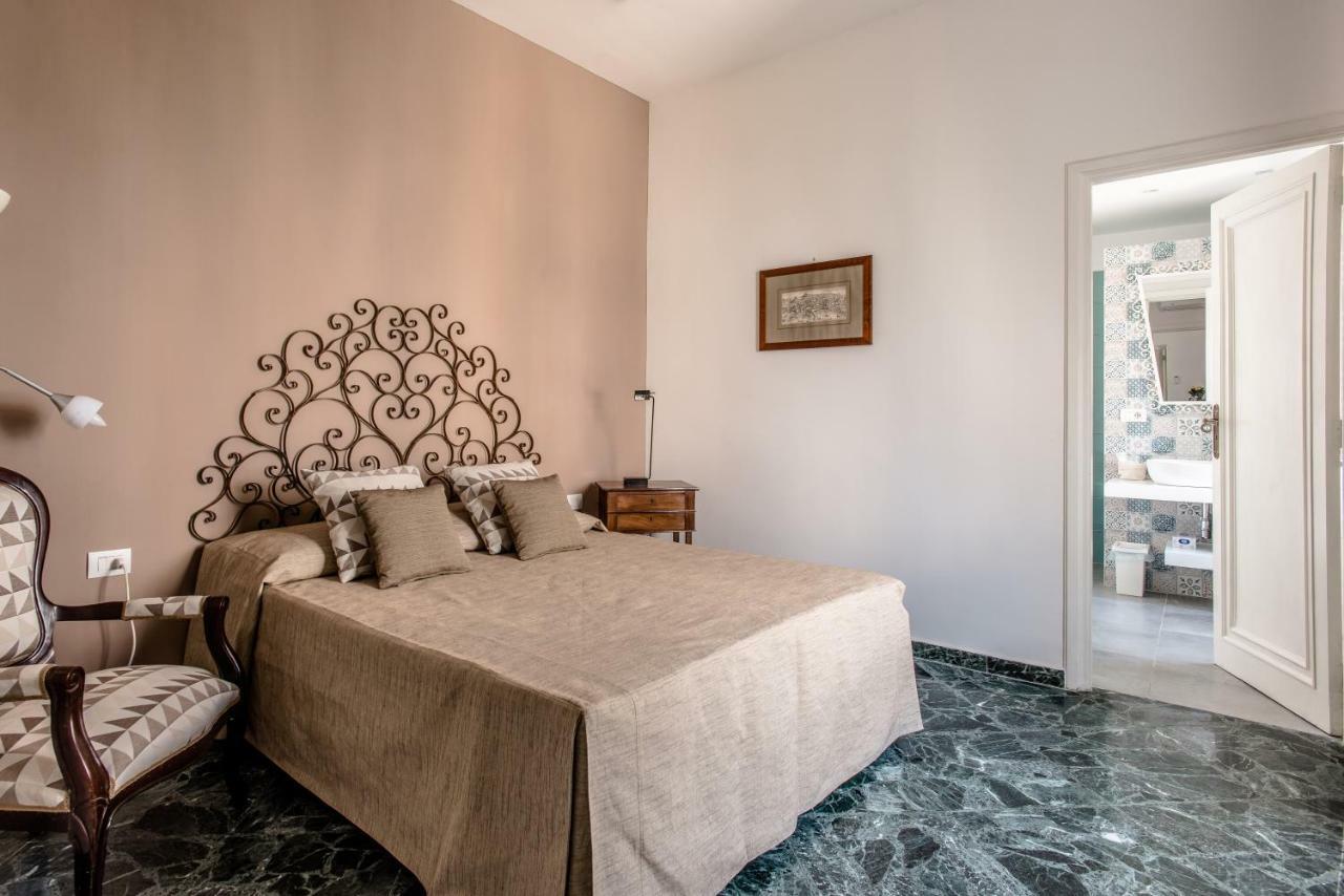 La Casa Di Eugenio Apartment Naples Exterior photo